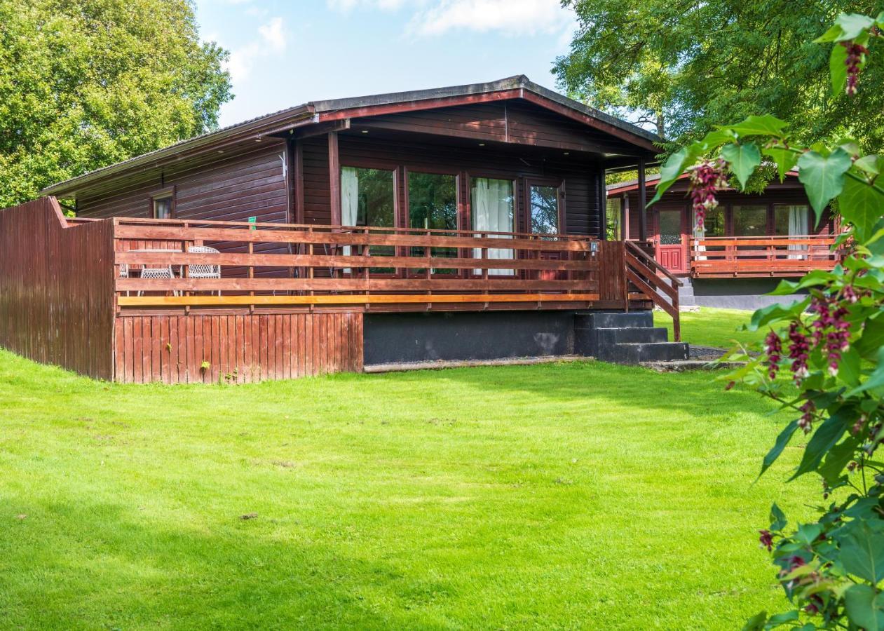 Bluebell Lodge 4 With Hot Tub Newton Stewart Bagian luar foto