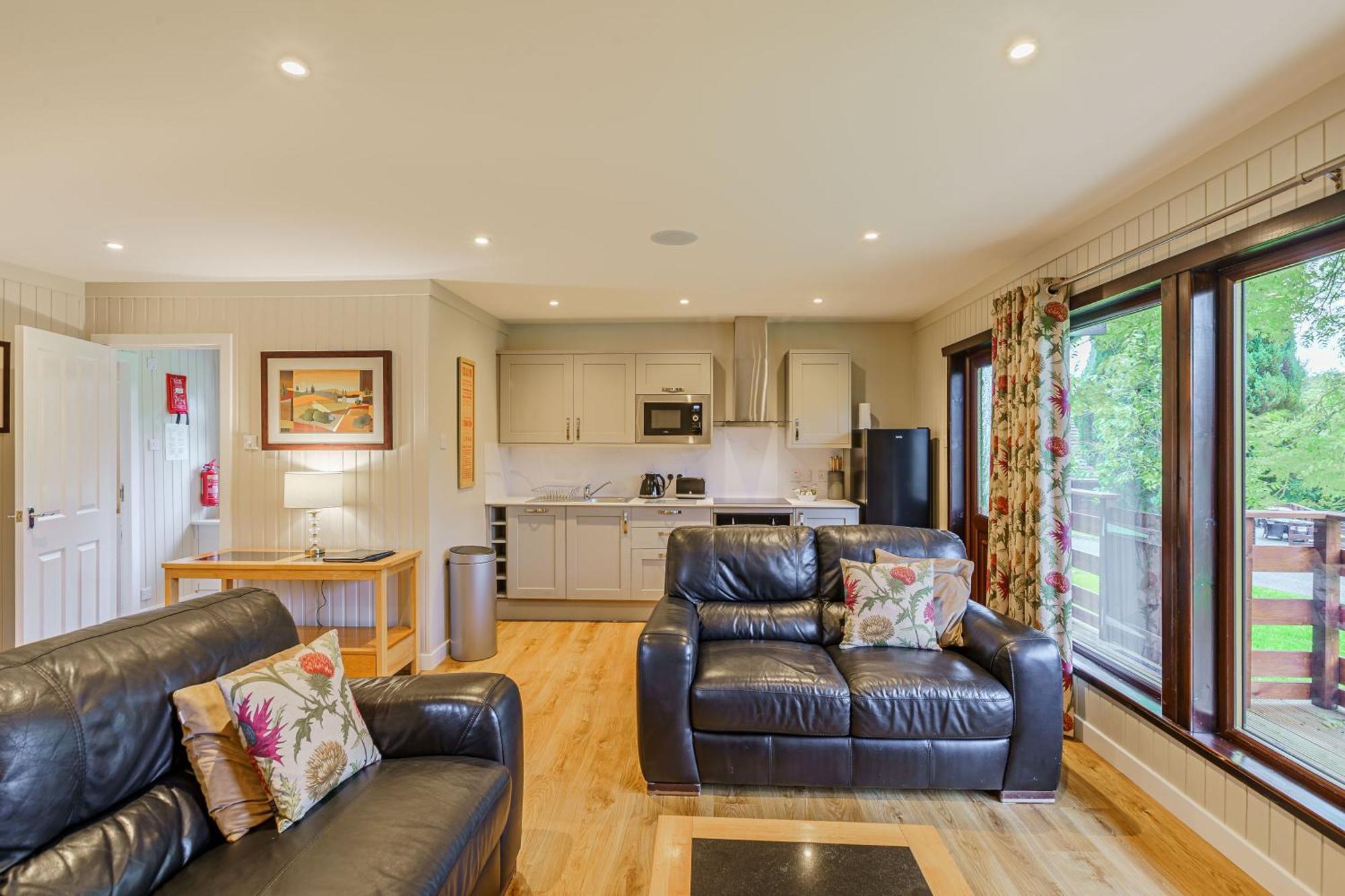 Bluebell Lodge 4 With Hot Tub Newton Stewart Bagian luar foto