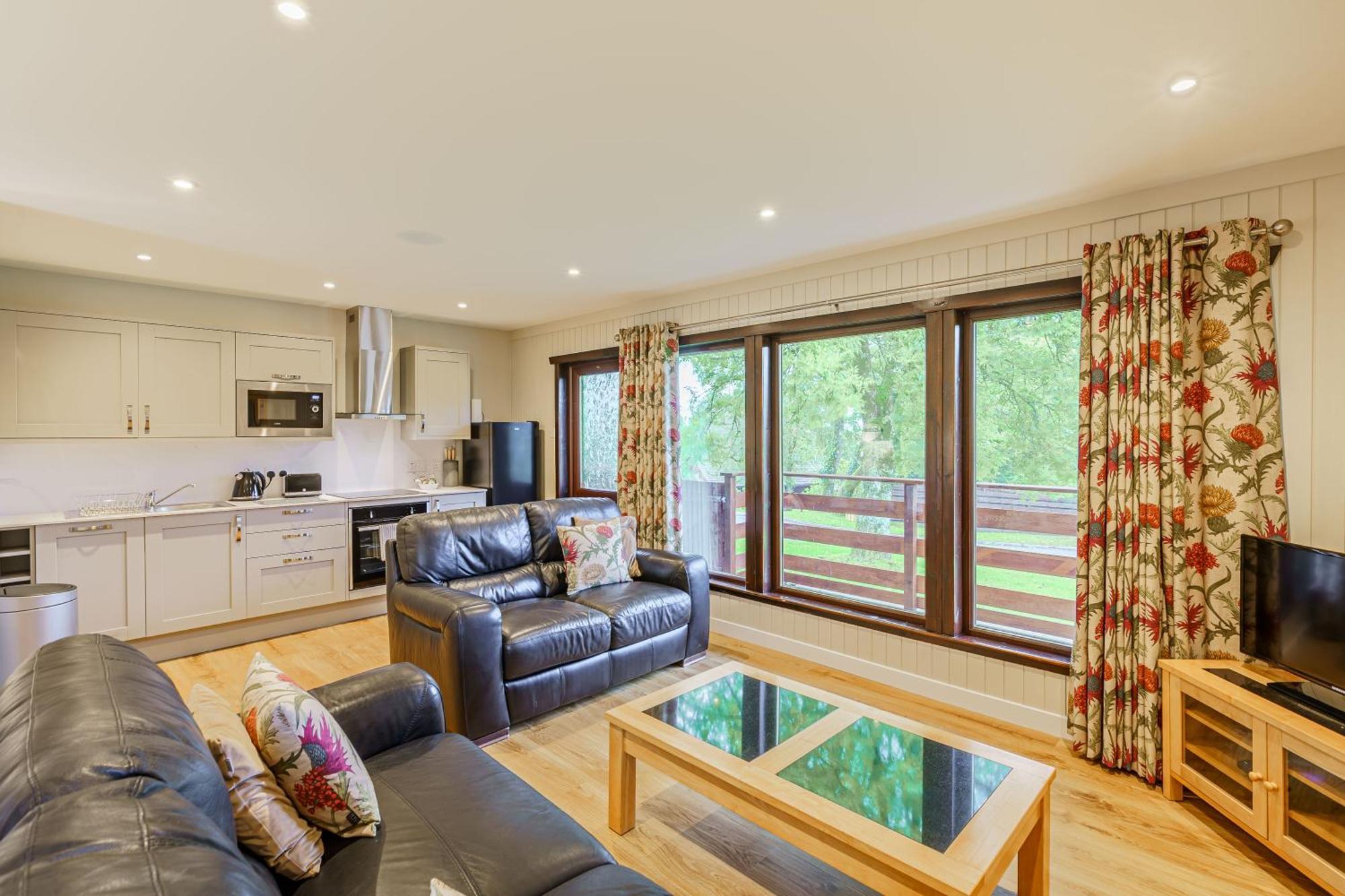 Bluebell Lodge 4 With Hot Tub Newton Stewart Bagian luar foto